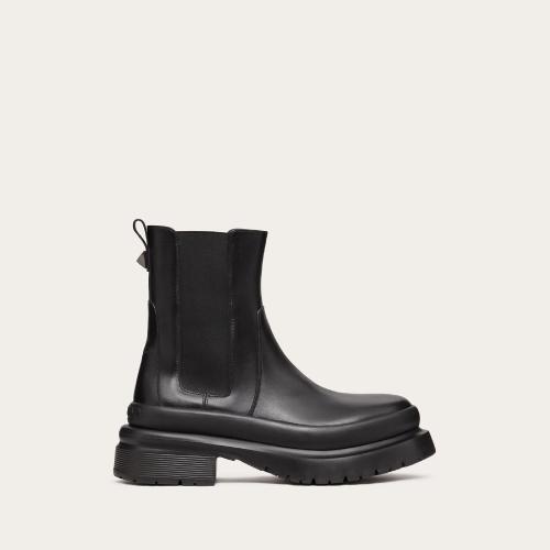 VALENTINO华伦天奴 22年秋冬 男士 短靴 BOTTINES ROMAN STUD EN CUIR DE VEAU 1Y2S0G06GLF0NO